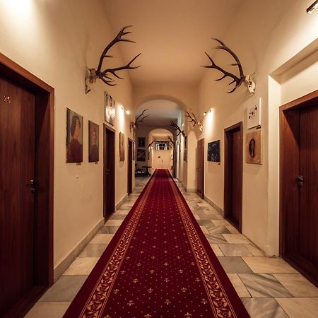 Hotel Kastiel Mojmírovce Esterno foto