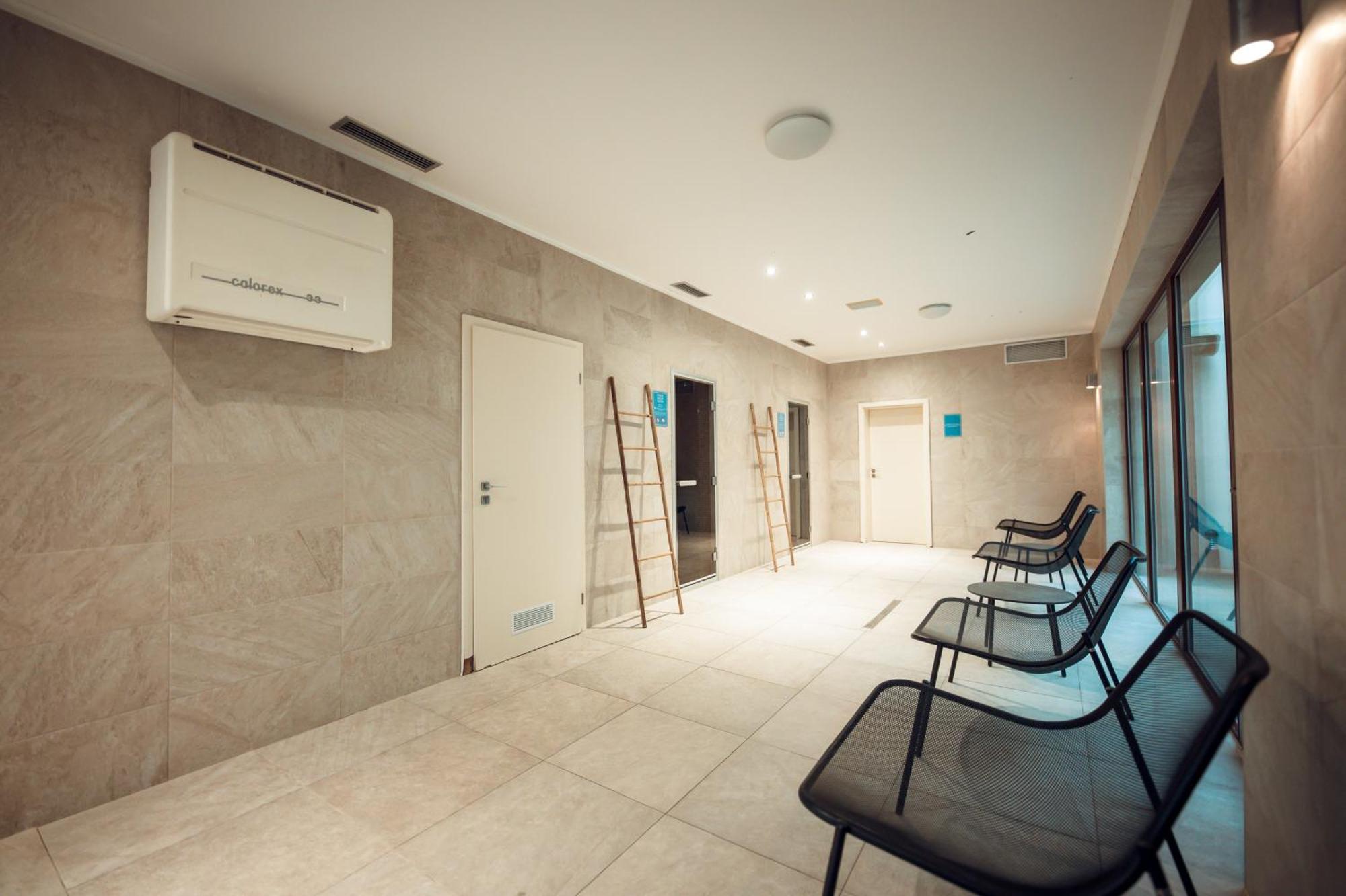 Hotel Kastiel Mojmírovce Esterno foto