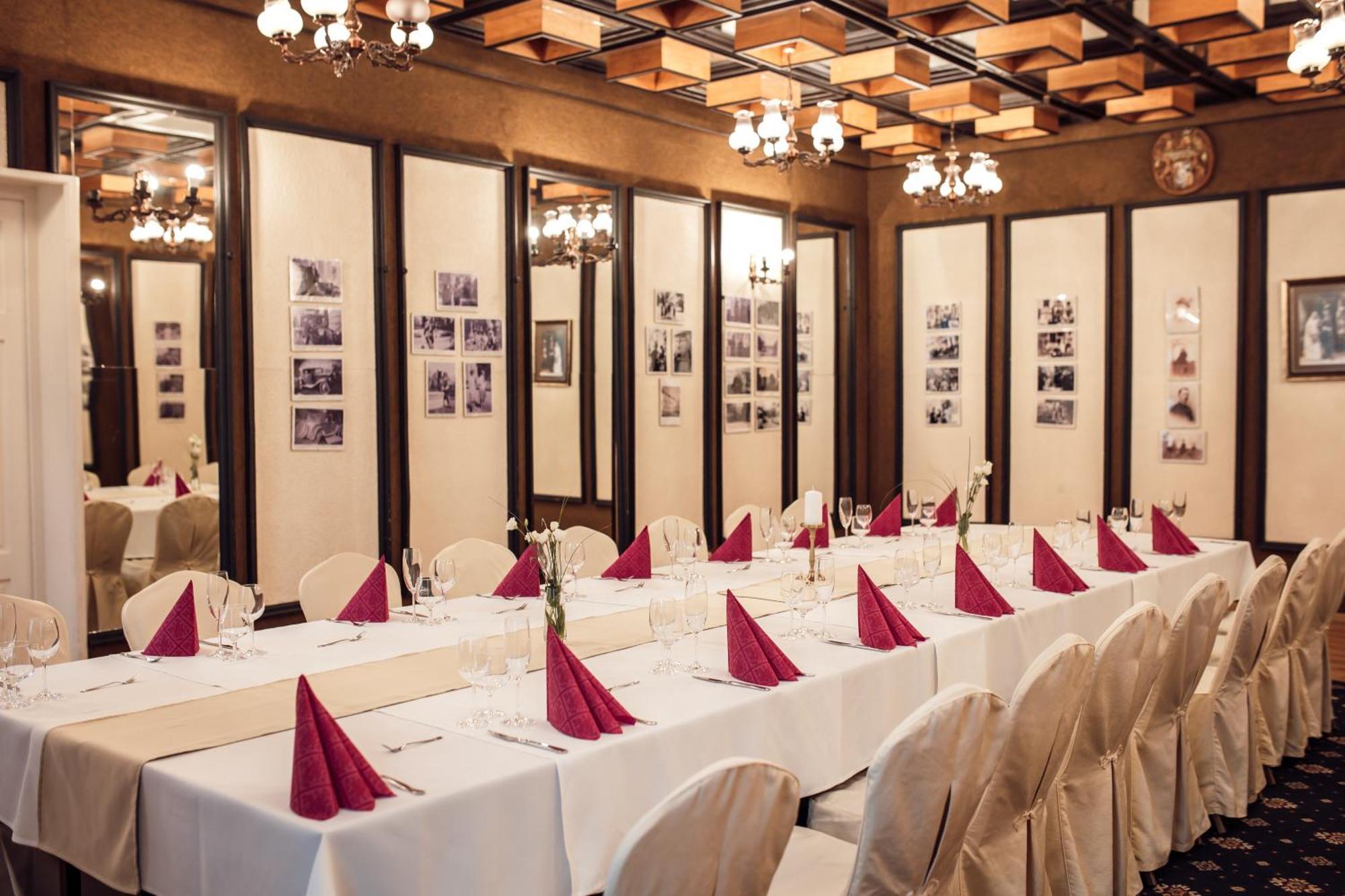 Hotel Kastiel Mojmírovce Esterno foto